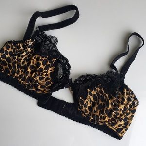 Dolce Gabbana leopard bra 32C